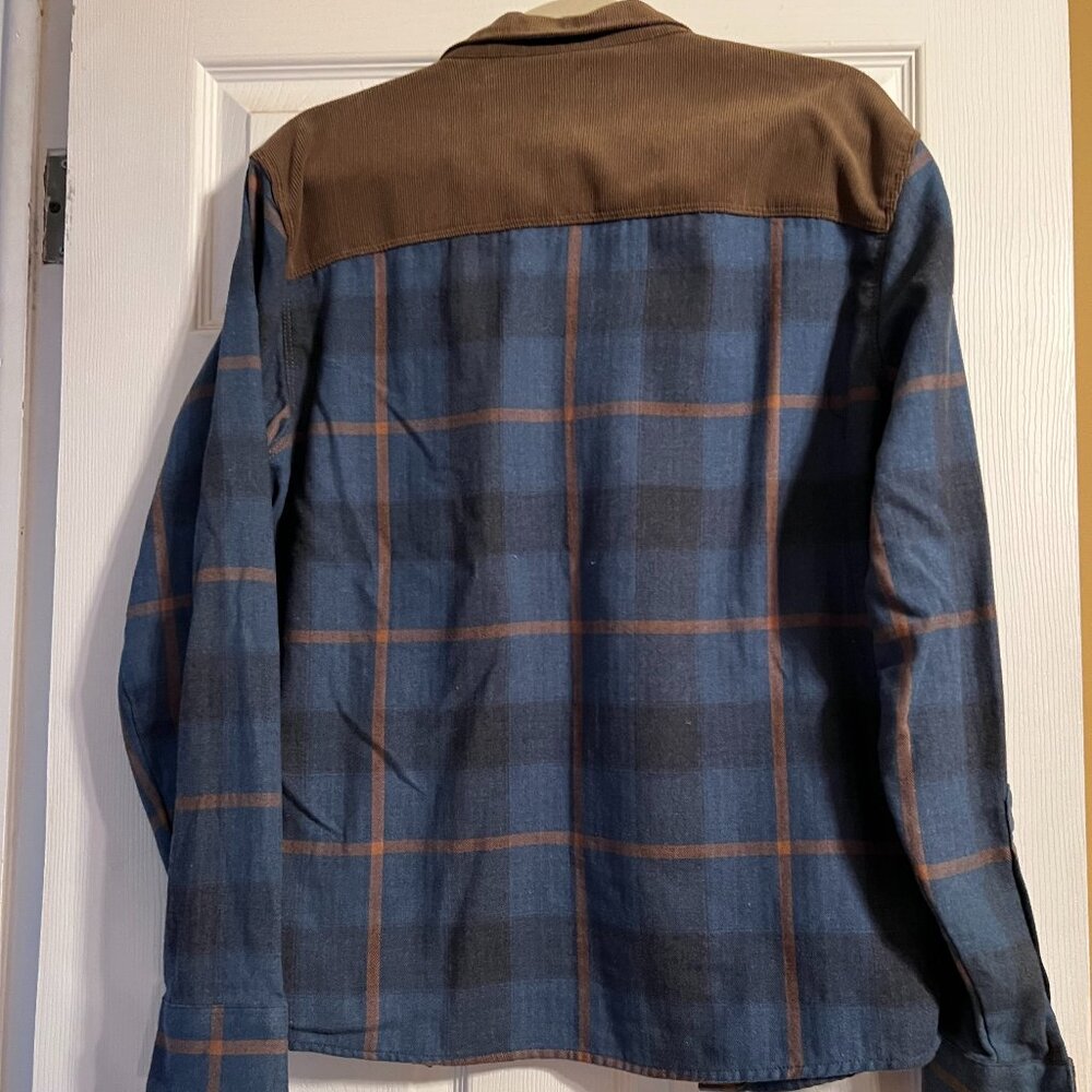 KUHL Sam Adams Flannel Shirt - like new! Size L - Picture 5 of 11